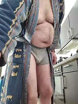 Snapshot of Bretoncool chatting on March 3, 2:59 pm Bretoncool online show from March 3, 2:59 pm