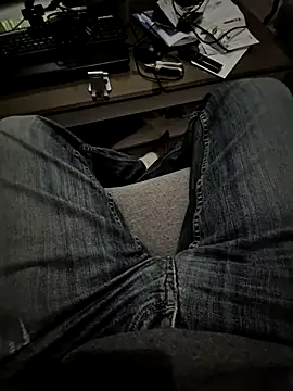 Snapshot of Bretoncool chatting on March 6, 5:14 am Bretoncool online show from March 6, 5:14 am