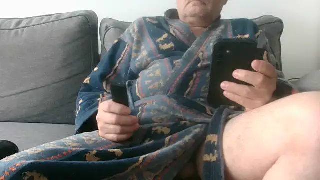 Snapshot of Bretoncool chatting on September 28, 7:36 am Bretoncool online show from September 28, 7:36 am