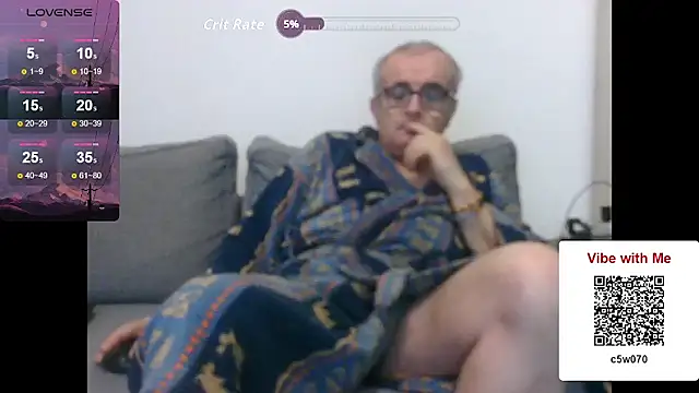 Snapshot of Bretoncool chatting on November 16, 5:57 am Bretoncool online show from November 16, 5:57 am