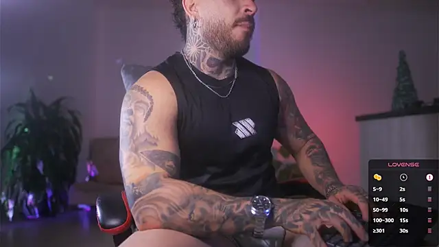 LeoSalvatore  online show from April 9, 2:33 am