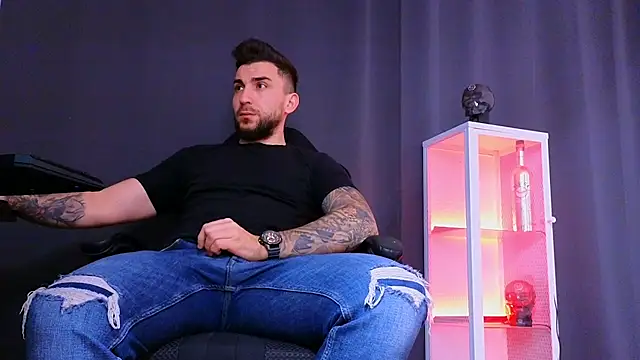 MightyAaron66 online show from March 22, 2:27 am