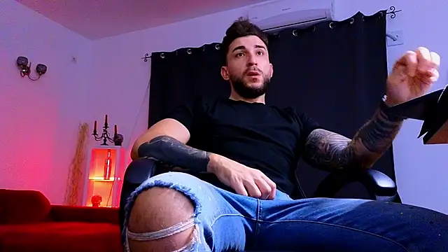 MightyAaron66 online show from November 4, 4:22 am