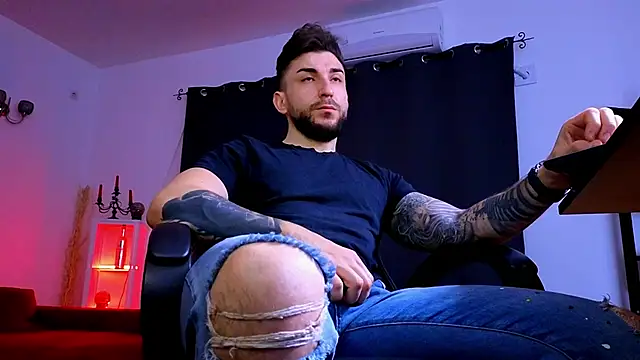 MightyAaron66 online show from March 16, 3:45 am