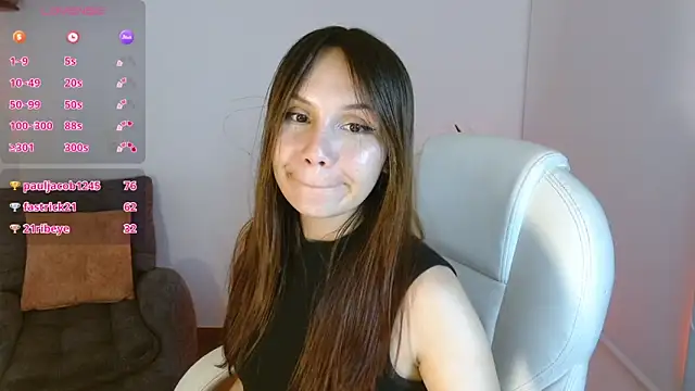 missdaphnee  online show from October 22, 11:59 pm