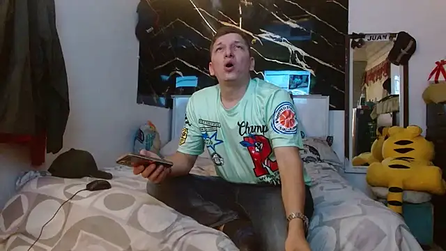 couplehot7777 online show from October 19, 3:18 am