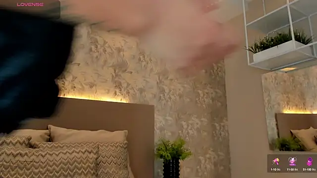 Snapshot of JadaKai chatting on September 15, 12:21 am JadaKai online show from September 15, 12:21 am