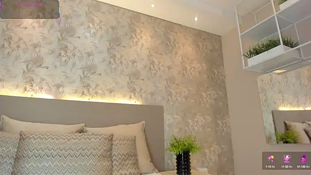 Snapshot of JadaKai chatting on October 13, 1:16 am JadaKai online show from October 13, 1:16 am