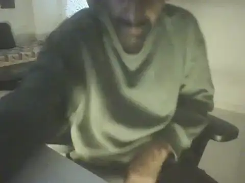 Snapshot of dominanthubby chatting on December 4, 12:14 pm dominanthubby online show from December 4, 12:14 pm