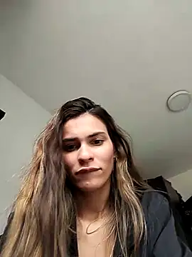 cuteluci  online show from February 16, 3:48 pm