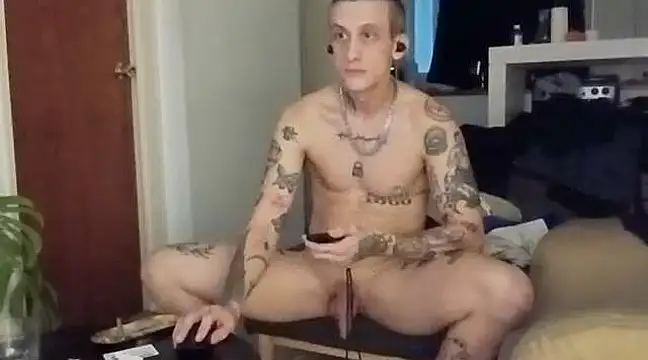 FakkaKaine  online show from March 2, 10:27 pm