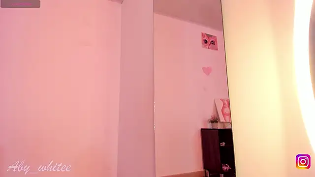 AbyWhitee online show from September 18, 11:34 am