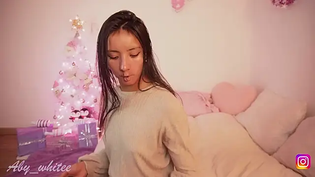 AbyWhitee online show from December 17, 2:06 am