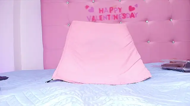 kata hazel online show from March 4, 7:11 pm