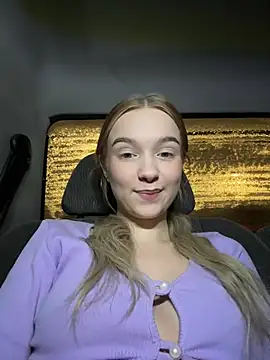 Baby Tiny online show from January 5, 4:59 pm