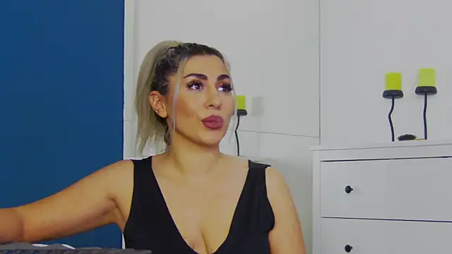 CelineMeyerr online show from October 17, 5:32 am