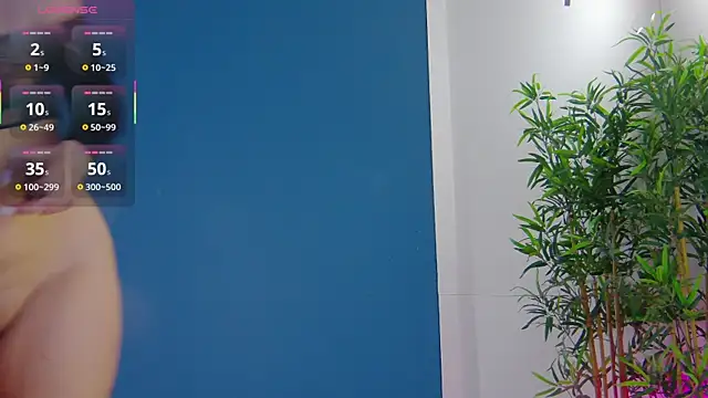 Snapshot of CelineMeyerr chatting on May 15, 5:14 am CelineMeyerr online show from May 15, 5:14 am
