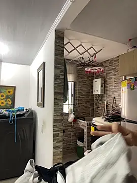 karla nill online show from May 12, 7:33 pm