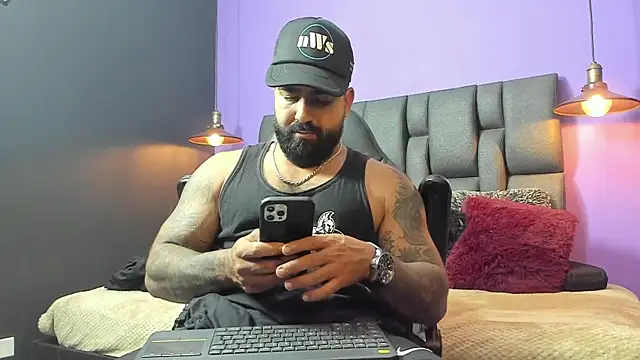 Lyon vach online show from September 8, 9:03 pm