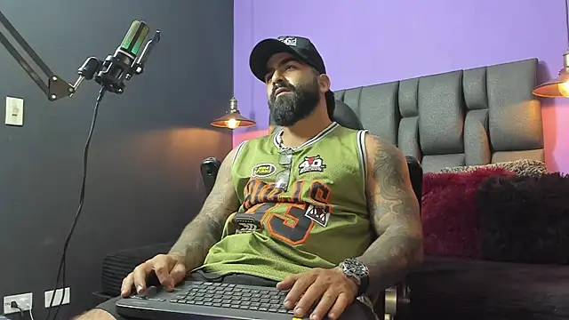 Lyon vach online show from September 23, 8:12 pm