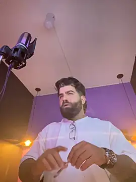 Lyon vach online show from October 10, 2:10 am