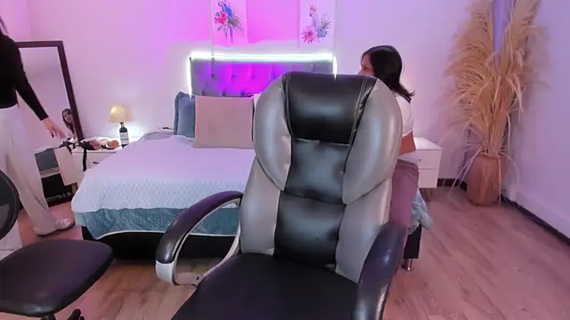 Icysweetcam online show from April 9, 11:48 am