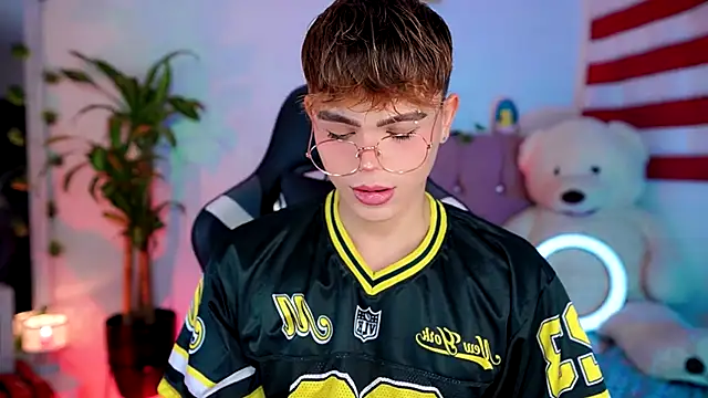 PRINCE STEV online show from November 17, 8:03 pm