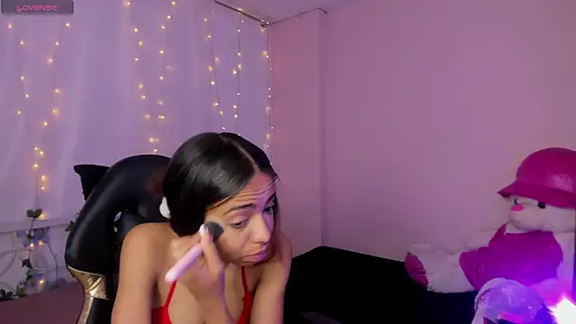 Abigail Wilson  online show from February 6, 8:13 pm