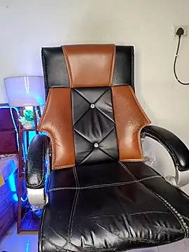 Snapshot of Black-Pearll chatting on March 16, 9:05 pm Black-Pearll online show from March 16, 9:05 pm