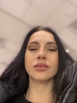 Roxana-Sexy online show from February 26, 5:28 am