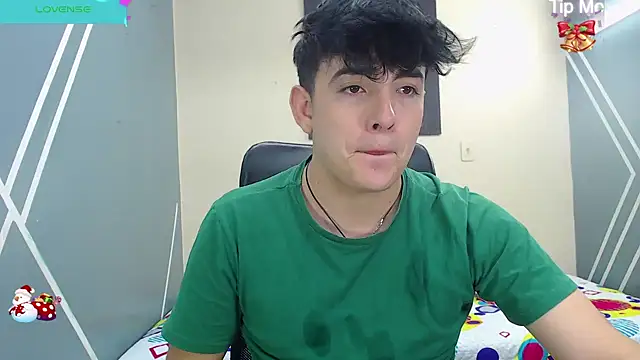 Snapshot of nolan_twink1 chatting on December 11, 5:59 pm nolan twink1 online show from December 11, 5:59 pm