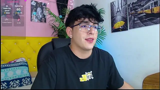 Snapshot of nolan_twink1 chatting on January 7, 9:03 pm nolan twink1 online show from January 7, 9:03 pm