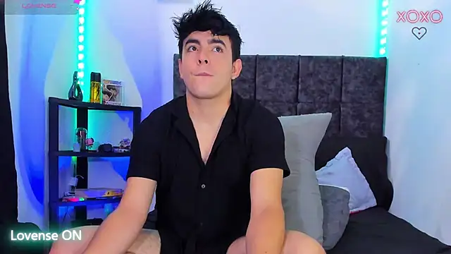 nolan twink1 online show from April 12, 5:51 pm