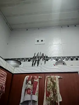 LaurenWelly  online show from April 10, 11:04 am