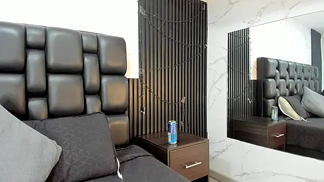 AuroraBon online show from October 2, 2:29 am