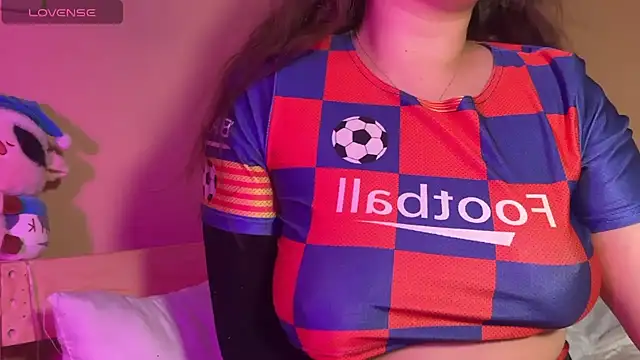 Elinatiranda online show from March 6, 10:50 pm