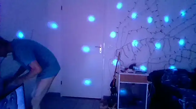 Snapshot of brunoguunot chatting on January 9, 10:20 pm brunoguunot online show from January 9, 10:20 pm