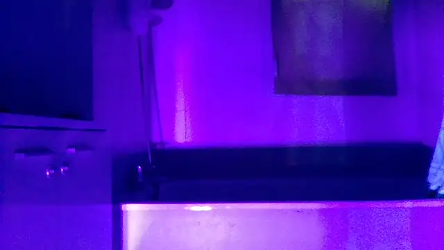 Snapshot of brunoguunot chatting on October 23, 7:07 am brunoguunot online show from October 23, 7:07 am