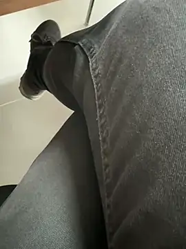 Snapshot of homidor chatting on January 10, 8:18 am homidor online show from January 10, 8:18 am