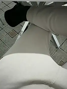 Snapshot of homidor chatting on February 16, 10:10 pm homidor online show from February 16, 10:10 pm