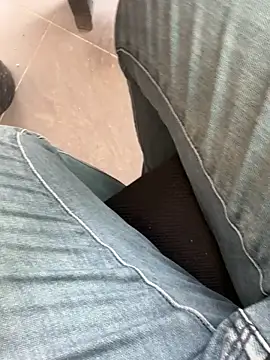 Snapshot of homidor chatting on March 4, 12:33 pm homidor online show from March 4, 12:33 pm