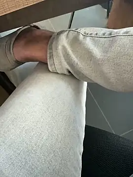 Snapshot of homidor chatting on October 2, 2:13 pm homidor online show from October 2, 2:13 pm