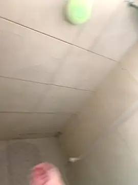 Snapshot of Larissasafadinha chatting on December 2, 1:24 pm Larissasafadinha online show from December 2, 1:24 pm