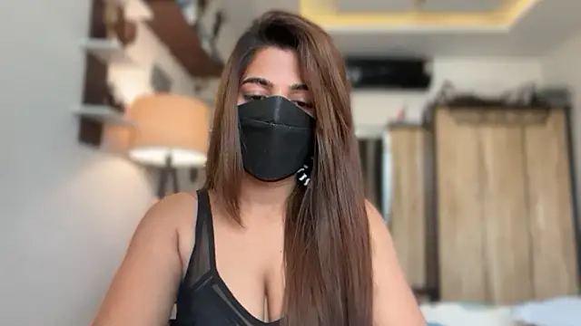 Hotty-Sana online show from April 11, 6:07 am