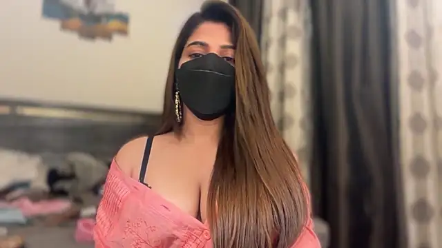 Hotty-Sana online show from April 20, 5:05 pm