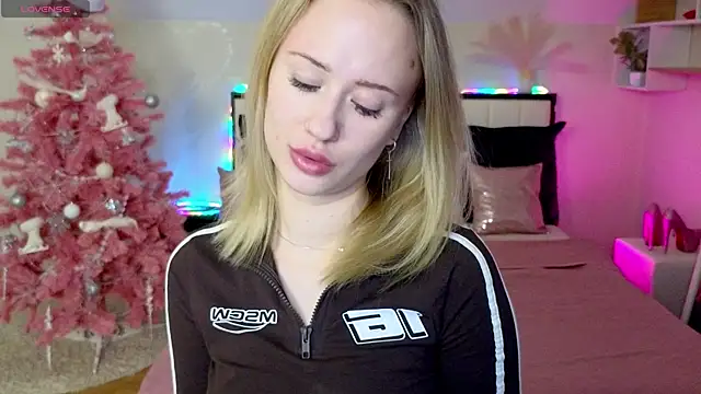 SashaBrooks online show from January 8, 1:46 pm