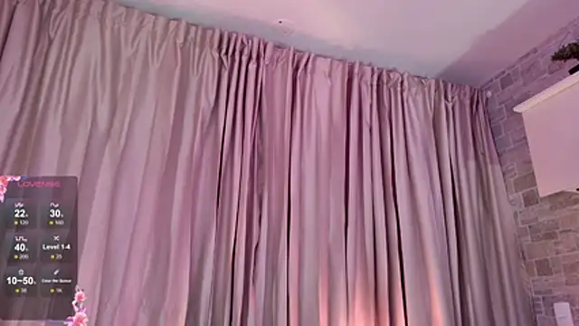 candyy bella online show from April 28, 12:10 pm