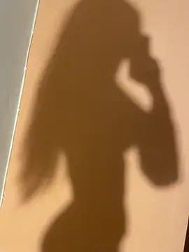 Snapshot of Helen_bell29 chatting on October 29, 6:42 pm Helen bell29 online show from October 29, 6:42 pm