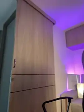 Snapshot of maddy_bronw_ chatting on January 13, 10:35 pm maddy bronw online show from January 13, 10:35 pm