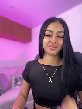 Snapshot of maddy_bronw_ chatting on January 25, 6:46 pm maddy bronw online show from January 25, 6:46 pm